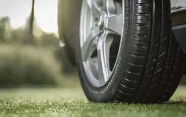 Что важнее при выборе летних шин — бренд или характеристики? Советы для водителей